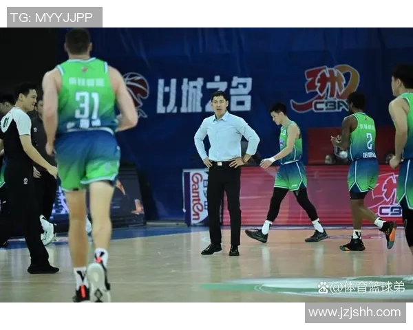 张庆鹏：从篮球场上的拼搏者到人生道路上的奋斗者的精彩旅程