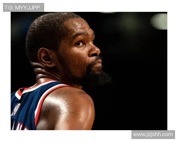 勇士与篮网总决赛激战正酣谁将捧起冠军奖杯成就辉煌历史 勇士与篮网总决赛激战正酣谁将捧起冠军奖杯成就辉煌历史