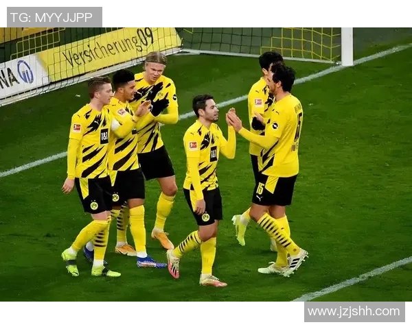 尤文图斯与曼联欧冠对决前瞻分析双方历史交锋与战术布局